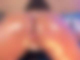 Live cam show with AlisonCruz - Brown Eyes Ebony on madthumbs