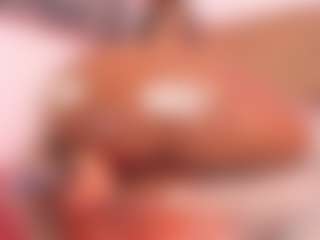 Live cam show with AlisonCruz - Ebony Lovense on AdultVida.com