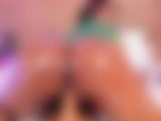 AlisonCruz's Live Sex Cam Show