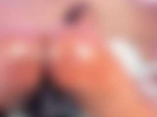 Live cam show with AlisonCruz - Foot Fetish Curvy on Sweet Sext