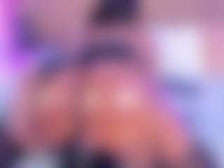 Live cam show with AlisonCruz - Natural on Dolls Live
