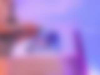 Live cam show with AlisonCruz - Black Amateur on Fling VIP Chat