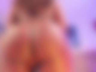 Live cam show with AlisonCruz - Black Cum on liverealitysex.com