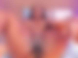 Live cam show with AlisonCruz - Shaved Pussy Curvy on livesexfox.com