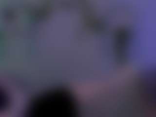 Live cam show with luna-berryy - Green Eyes on luckytryst.com