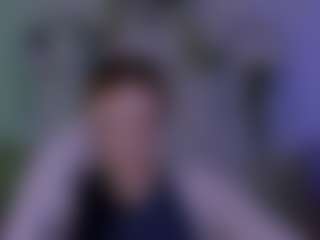 Live cam show with luna-berryy - Green Eyes on Milfs Live