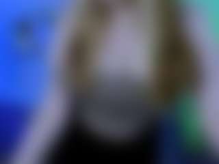 Live cam show with luna-berryy - Spankass on Chatstar