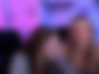 Live cam show with luna-berryy - HD on Camsoda