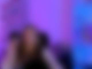 Live cam show with luna-berryy - Thong on Gym Cam Girls