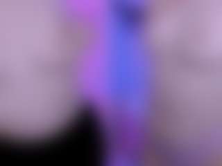 Live cam show with luna-berryy - Normal on friskycurves.com