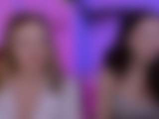 Live cam show with luna-berryy - Green Eyes on CamSextacy