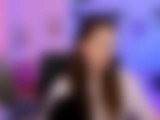 Live cam show with luna-berryy - Bra on TeamSkeetLive