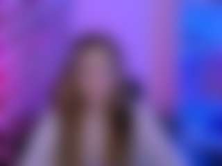 Show en direct avec luna-berryy - Green Eyes sur Camsoda