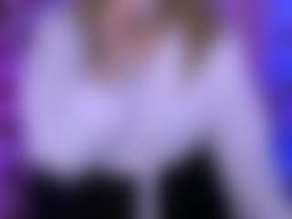 Live cam show with luna-berryy - Green Eyes on Strip Flash - Live Sex Shows