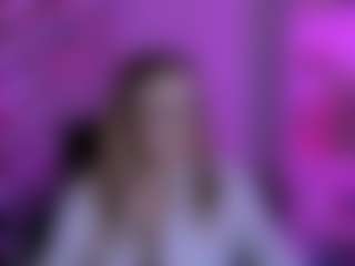 Live cam show with luna-berryy - Control on intimatelivegirls.com