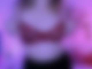 Live cam show with luna-berryy - Smoking on Mixed Magazine Live