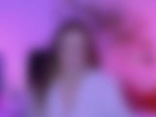 Live cam show with luna-berryy - Cute on liverealitysex.com