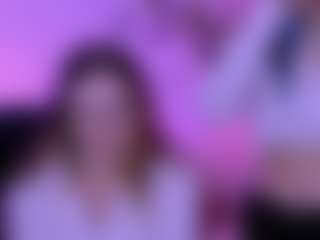 Live cam show with luna-berryy - Shaved Pussy on Dolls Live