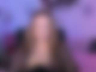 Live cam show with luna-berryy - Thong on Camsoda