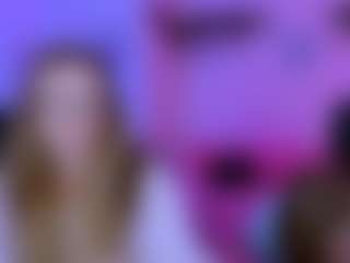 Live cam show with luna-berryy - Dildo Or Vibrator on Camsoda
