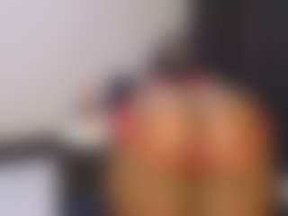 Live cam show with MysteriousGoddessss - Findomme on Streamer API