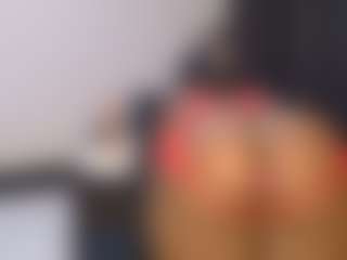 Live cam show with MysteriousGoddessss - Big Nipples on Livezox