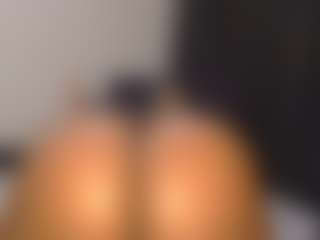 Live cam show with MysteriousGoddessss - Ebony Teen (18+) on Porn Luv