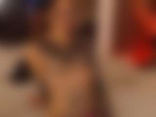 Live cam show with Samantha - Bikini on AdultVida.com
