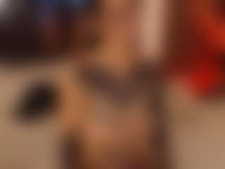 Live cam show with Samantha - Mature on AdultVida.com