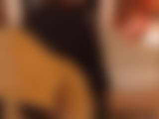 Live cam show with Samantha - Nipple Play on AdultVida.com