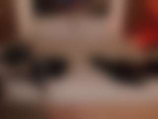 Live cam show with Samantha - Facial Piercings on Instabang