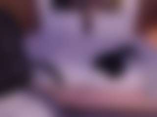 Live cam show with Samantha - HD Curvy on SpunkLive