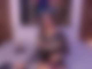 Live cam show with Samantha - Athletic Tease on AdultVida.com