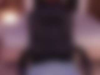 Live cam show with Samantha - Strip Mature on Hubzter Live
