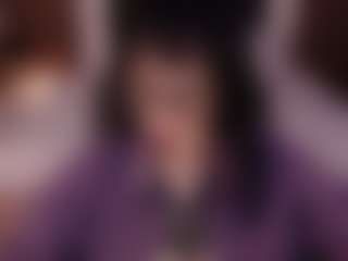 Live cam show with Samantha - Spank Curvy on AdultVida.com