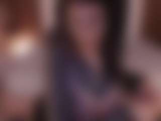 Live cam show with Samantha - Mature on Camversity