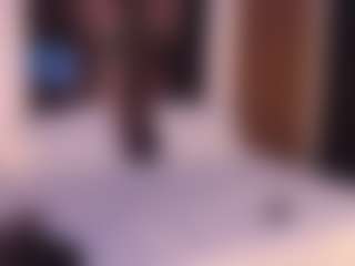 Live cam show with Samantha - Submissive on Camming Site