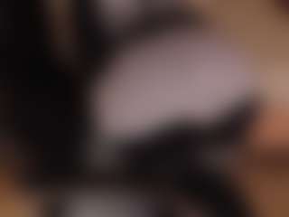 Live cam show with Samantha - Normal on Mixed Magazine Live