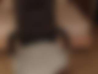 Live cam show with Samantha - Nipple Piercings on Mixed Magazine Live