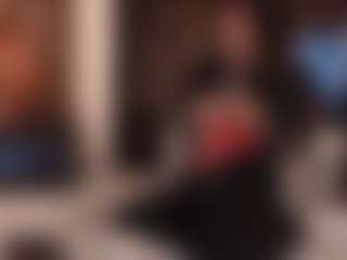 Samantha MILF webcam performer live streaming