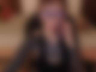 Live cam show with Samantha - Mature MILF on Latina Girls