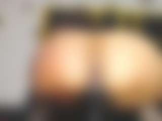 yaya-21's Live Sex Cam Show