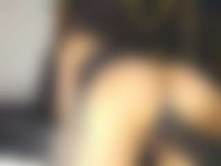 yaya-21's Live Sex Cam Show