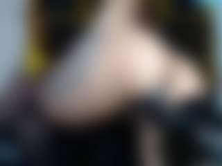 yaya-21's Live Sex Cam Show