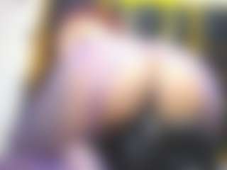 yaya-21's Live Sex Cam Show