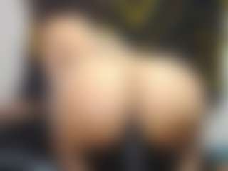yaya-21's Live Sex Cam Show