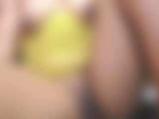 yaya-21's Live Sex Cam Show