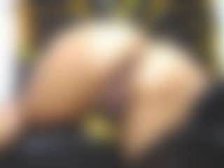 yaya-21's Live Sex Cam Show