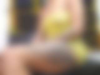 yaya-21's Live Sex Cam Show