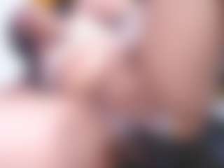 yaya-21's Live Sex Cam Show